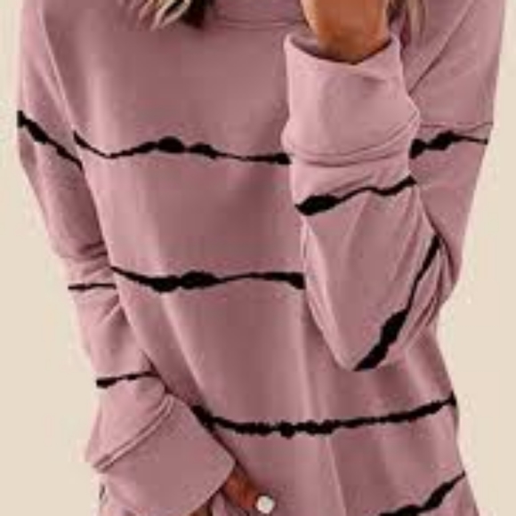 Tops - Tik Tok Inspired Medium pullover. Blush 😊